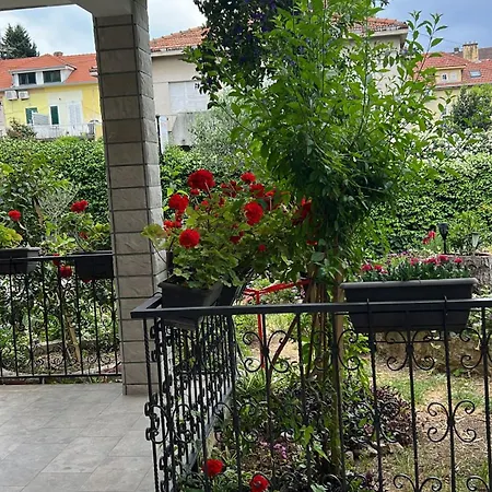 Ursic Apartment