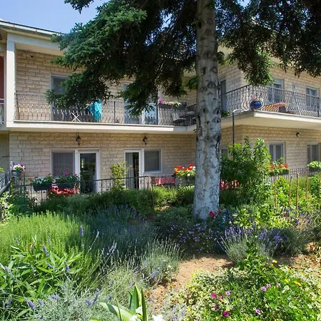 Ursic Apartment *