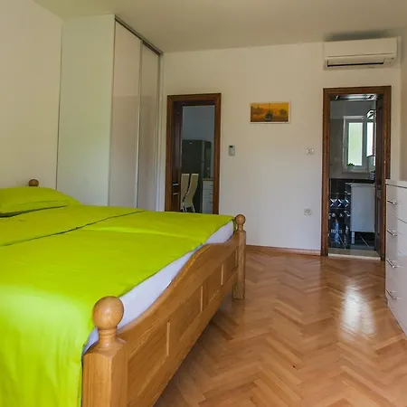 Apartament Ursic
