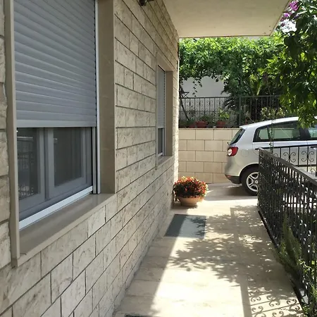 Apartament Ursic *