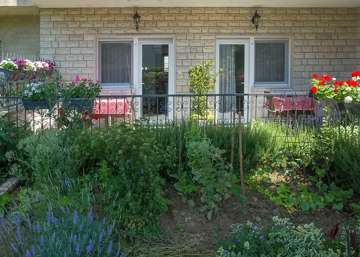 Apartmani Ursic Apartment *